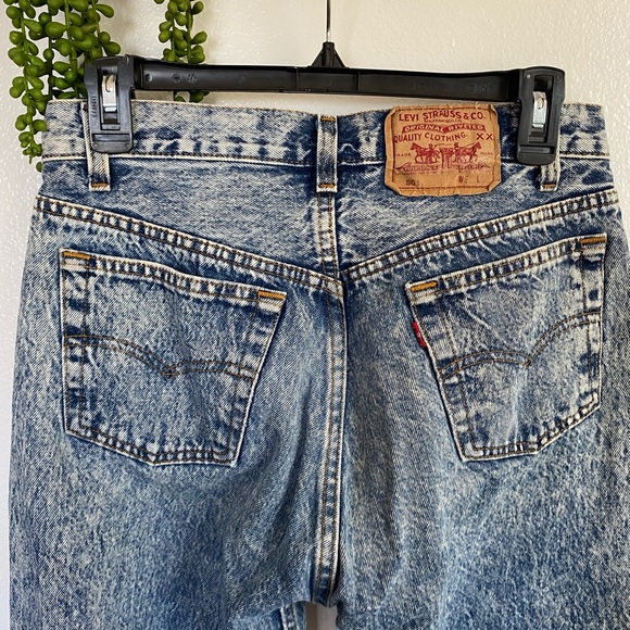 Retro Acid Wash Levi’s - Picture 6 of 8